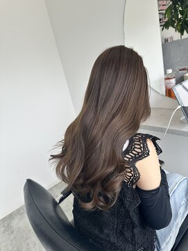 ミルクティーベージュ