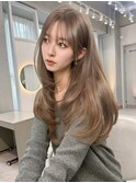 艶のあるレイヤーカット×オリーブベージュ