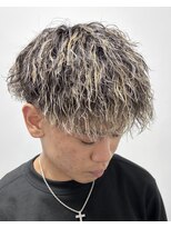 アクロ(ACRO) 広島メンズ/ツイストスパイラル/縦落ちパーマ