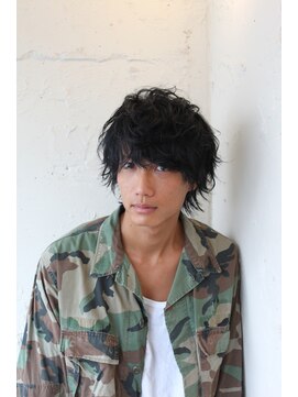 ピチカート パクト(pizzicato pacto) スパイラルパーマ　ミディアムウルフ