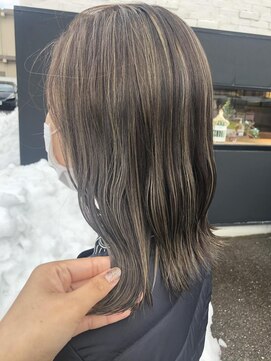 アトリウム (ATRIUM beauty life) ハイライトカラー