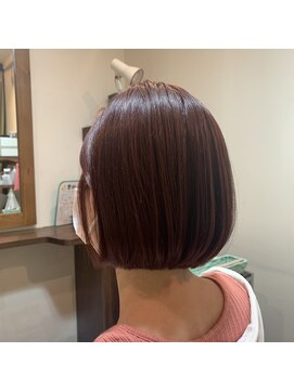 カットスタジオ141 ピンク系カラー　ワンレンボブ