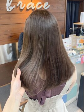 ブレス 小阪店(brace) 透明感たっぷりブラウンベージュ☆