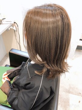 アイディール 心斎橋店(:ideal) 外はねボブオリーブカラー 20代30代40代 外はねボブ