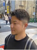 メンズ 癖毛ショート 癖を生かす刈り上げアップバング
