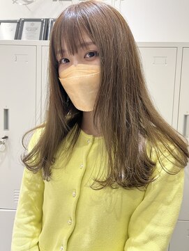 ジーナ 福岡天神(Zina) creamy beige