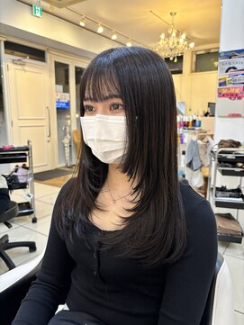 フレア(FLAiR) 10代20代韓国風顔周りがっつりレイヤー/コテ巻き/上大岡/美髪