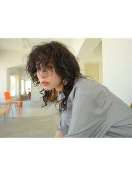 【デザイン×トレンド×技術】でひとりひとりに合わせたパーマデザインでなりたい自分を叶えます。