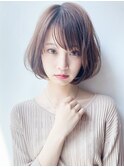透明感溢れるゆるふわボブ