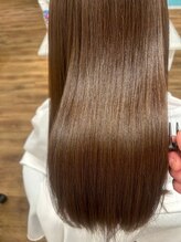 ダメージ毛にはクリニカルストレート(縮毛矯正)！髪に優しくウルツヤ美髪に＊