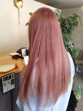 ヘアケアゲート(hair care Gate) 韓国風ロング×コーラルピンク