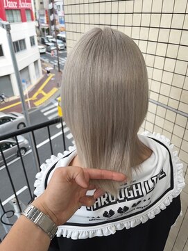 ミラシィ 成田(Mirashy) ハイライトカラーミルクティーベージュレイヤーカット