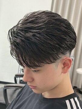 イーラ(era) フェザーハーフバック