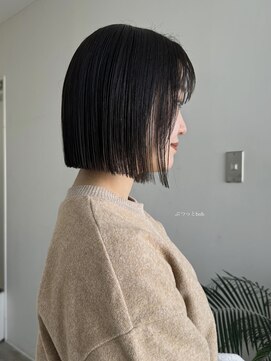 エイチ(811) シャギーカットルーツカラーウルフカットショートカットショート