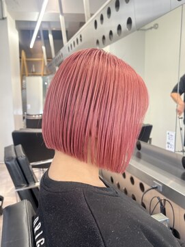 シャウルデッサン(CHARLES DESSIN) ハイトーン ペールピンク ミニボブ