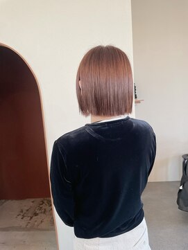 エニー(ENNY) 切りっぱなしボブ　ぱつっとボブ　宇佐　宇佐市美容室