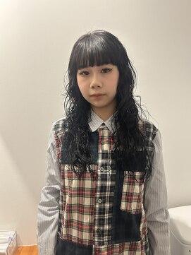 ニーム 栄(nimes) kaon　　ロングパーマ　前髪パーマなし