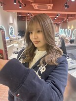 ヘアーアンドメイク ビス(HAIR&MAKE bis)&nbsp;ブリーチ１回で作るミルクティーカラー