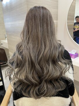 ラビス クローバー(Lovis clover) Bane☆白髪ボカシハイライト