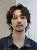センターパートウルフグランジパーマ