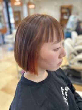 牛若丸ジャパン(Japan) インナーカラー切りっぱなしボブ