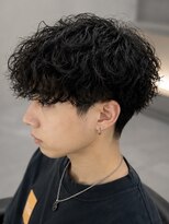 メンズ ドルチェ(men's Dolce)&nbsp;波巻きパーマ×軽めマッシュ｜朝のセットを簡単にしたい方へ
