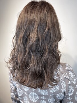 アンサム リリー(UNSOME Lille) 【UNSOME Lille】グレーベージュ/ブリーチ1回目安