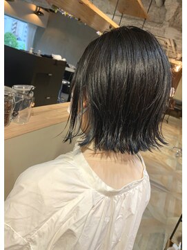 ワンス(Once) Once ダークミントグリーン/ワンレンショート by加藤劍丞