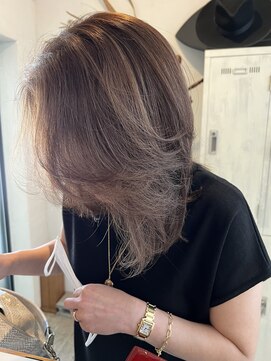 シークエンス 外苑前(SEAQUENCE) 大人上品な白髪ぼかしレイヤースタイル◎