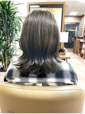 ミディアムダークシルベージュ