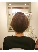 ショートボブ