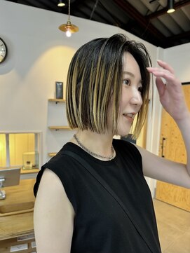 イロ(ilo created by grace) ボブ/ワンレンボブ/ブリーチカラー/グラデーションカラー