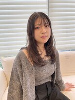 ルーイ(LOUIE)&nbsp;レイヤーカット×酸性ストレート×透明感グレージュカラー