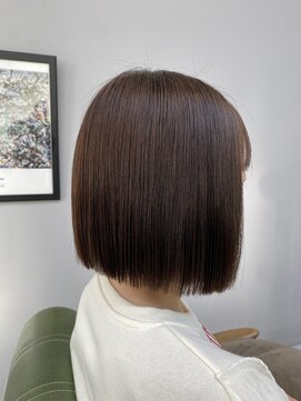 ヘアーアンドビューティーザ エフ(Hair Beauty the F) ~ 切りっぱなしボブ ~