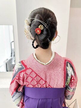 アメリ(AMELIE) タイトめアップスタイル