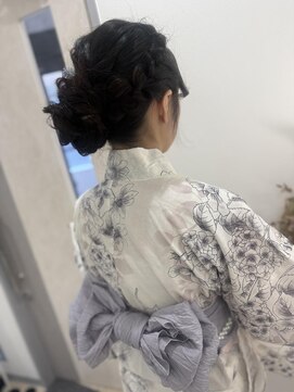 ラビス 浦和(Lovis) ハイライトカラー/アプリコットオレンジ/くびれヘア