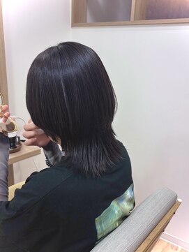 ユラギ(yuragi) ミディアムウルフ