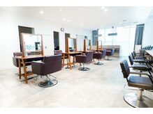 フェイス 港南台店(FACE。)の雰囲気（白髪ぼかし/髪質改善/ヘッドスパ/メンズ/ブリーチ/ショートボブ）