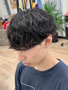 ウェイビーエフティフィフス 横浜西口(WAVEY ft.fifth) 横浜波巻きパーマツイスパツイストスパイラルパーマ緩め弱め30代