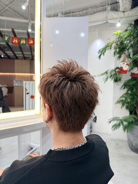 スパイキーショート・バックスタイル