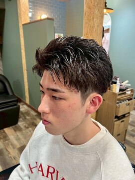 スタンドバーバー 柏(STAND BARBER) MEN’S HAIR/サーフカール/刈り上げセンターパート/<理容室>