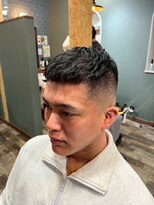 スタンドバーバー 柏(STAND BARBER) 刈り上げセンターパート/波巻きツイストスパイラル/柏