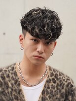 フィフス 札幌大通(fifth) 札幌メンズパーマスペインカール刈り上げフェード海外風ヘア