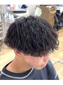 刈り上げセンターパート/波巻きツイストスパイラル/円町