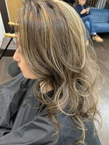 ポー 三軒茶屋(poh)&nbsp;テラコッタ/ミニウルフ/デジタルパーマ/くすみブルー*三軒茶屋駅