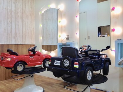 ヘアーアンドメイク モコモコアンドモコモコキッズ 千葉店の写真