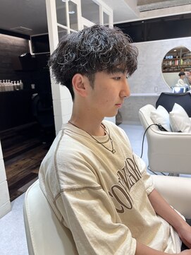 髪屋 紬 メンズ/メンズパーマ/メンズカット/波巻きパーマ