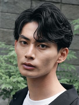 レタッチバイフィフス(RETOUCH by fifth) センターパートニュアンスパーマワンカールパーマ韓国コンマヘア