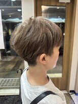 ジャストビューティサンク 上大岡(Just Beauty CiNQ)&nbsp;ショート×襟足刈り上げ×白髪ぼかしハイライト