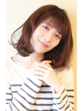 レウナ 外苑前(Reuna) なんかおしゃれなボブ【外苑前・青山・表参道】
